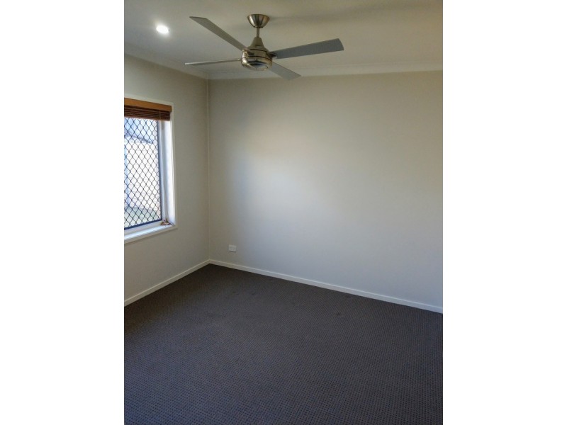 14 Hollanders Crescent, Ormeau QLD 4208