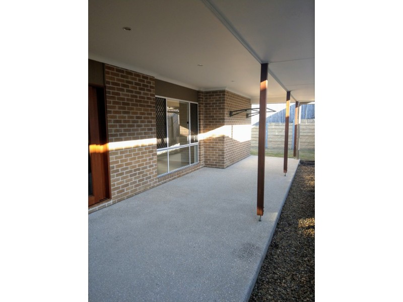 14 Hollanders Crescent, Ormeau QLD 4208