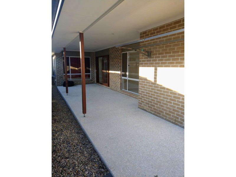 14 Hollanders Crescent, Ormeau QLD 4208