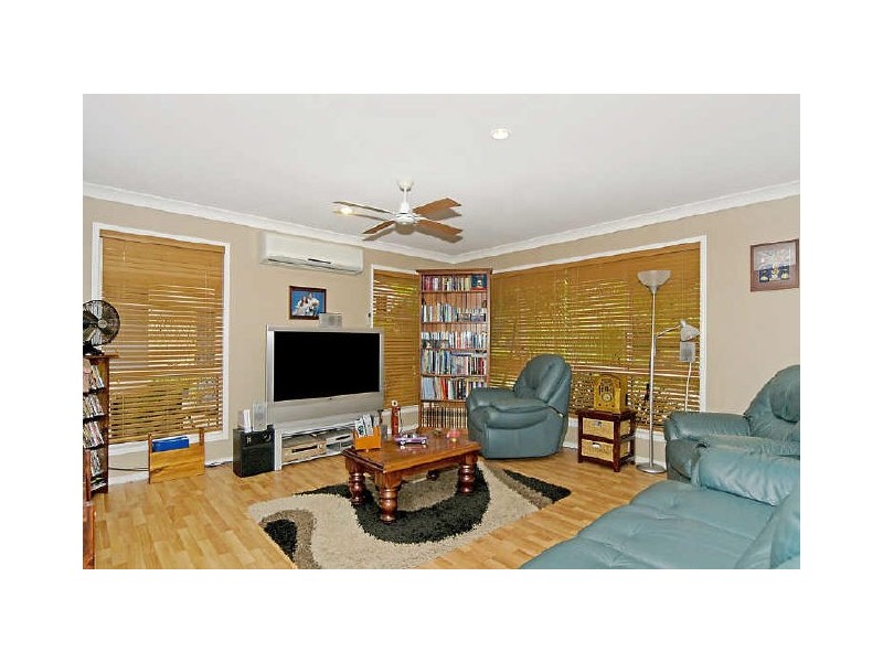 8 College Close, Upper Coomera QLD 4209
