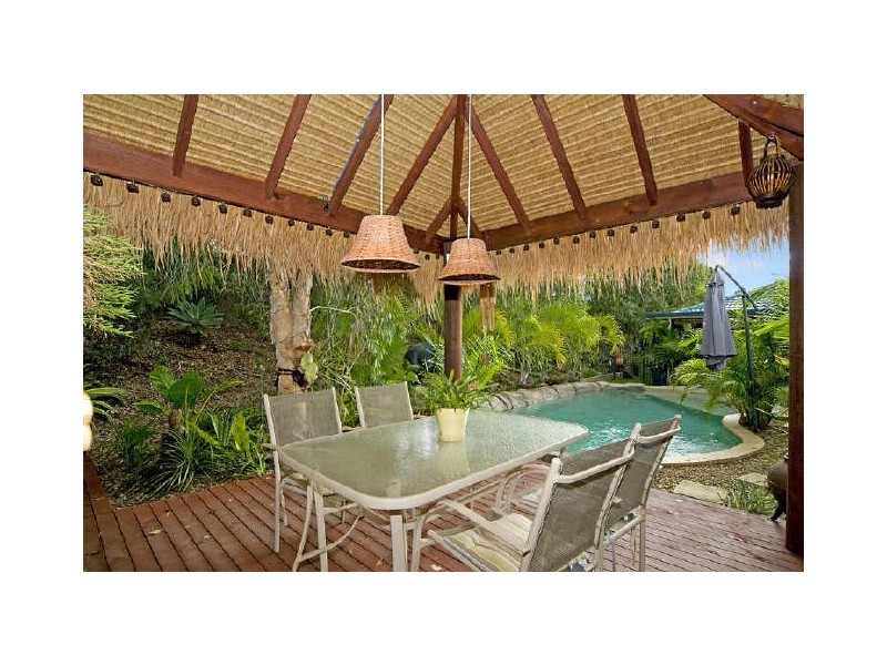 8 College Close, Upper Coomera QLD 4209