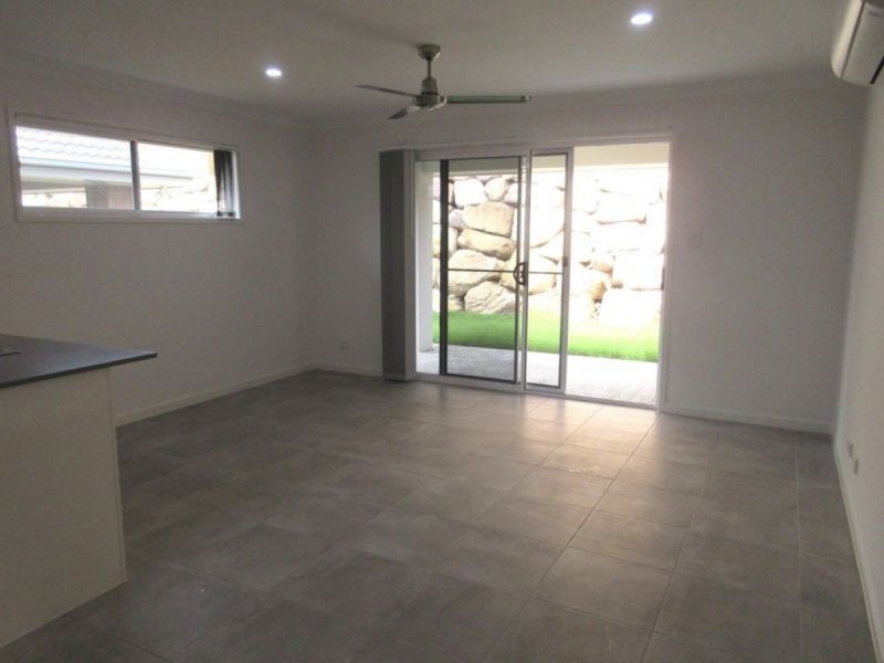 1/66 Brookfield Street, Pimpama QLD 4209