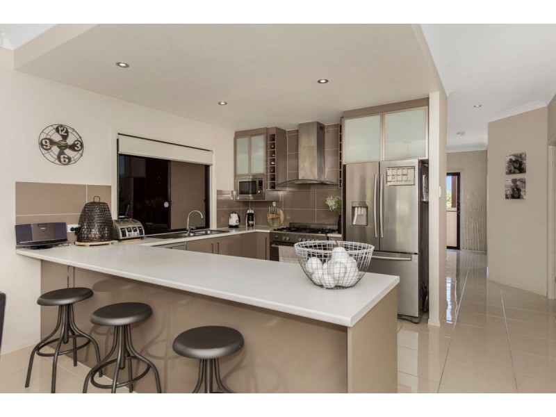 27 Garawarra Crescent, Upper Coomera QLD 4209