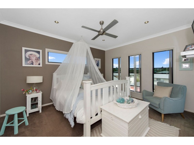 27 Garawarra Crescent, Upper Coomera QLD 4209