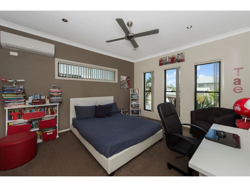 27 Garawarra Crescent, Upper Coomera QLD 4209