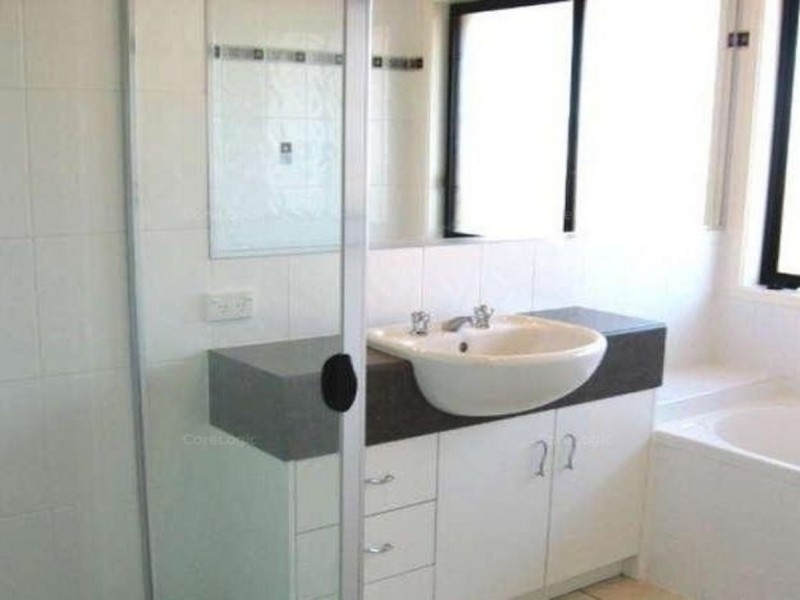 9 Citrinus Court, Ormeau QLD 4208