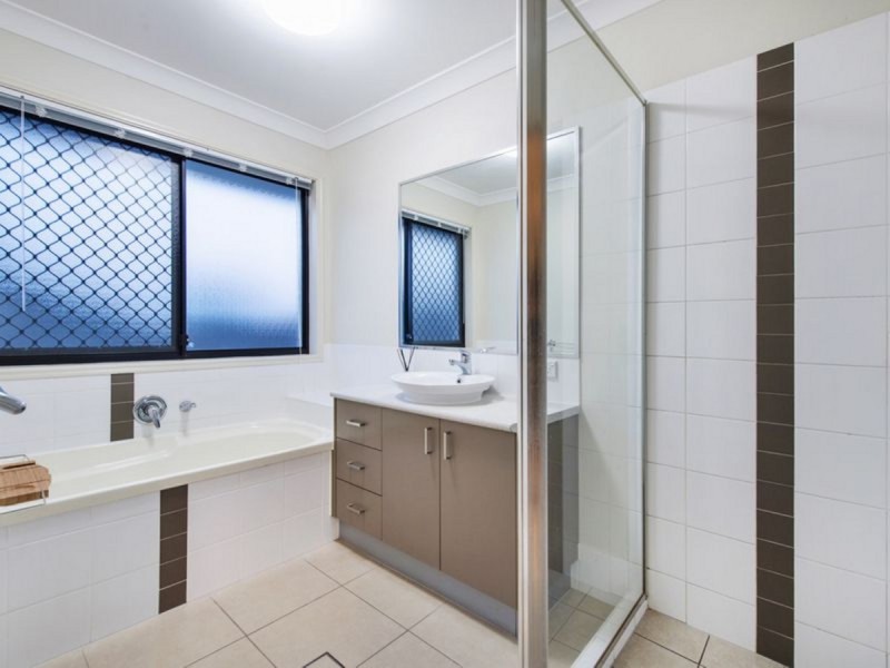 14 Krystle Court, Upper Coomera QLD 4209