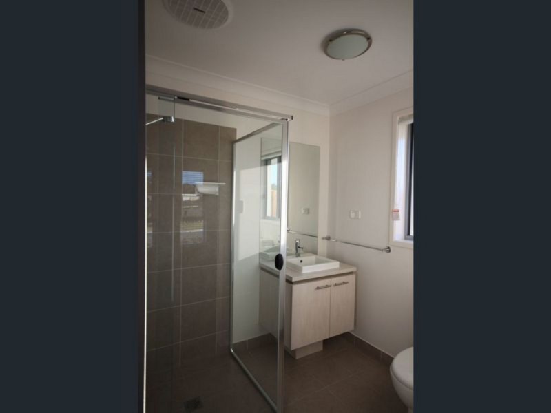 1 Corkwood Court, Coomera QLD 4209