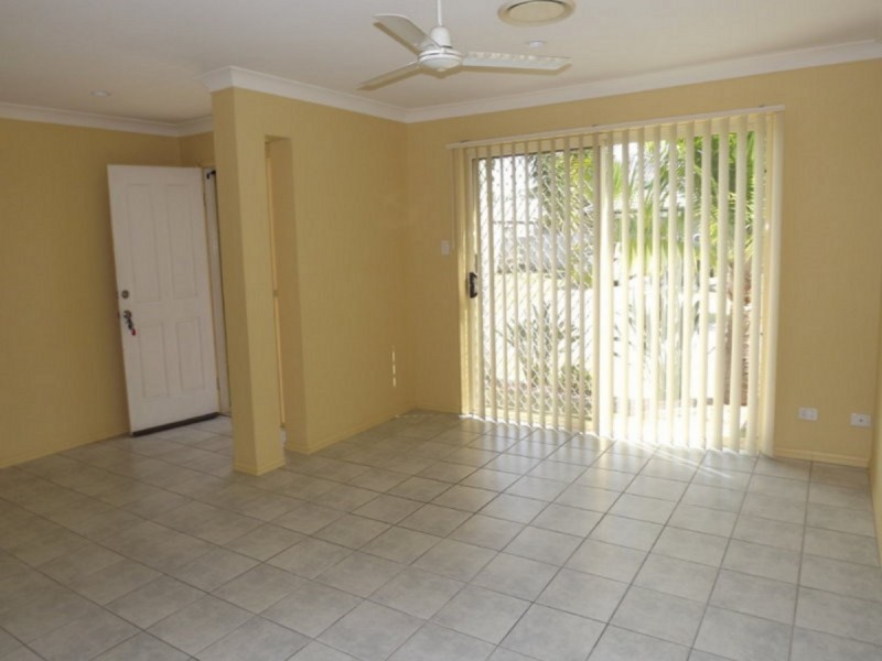 2/7 Merton Drive, Upper Coomera QLD 4209
