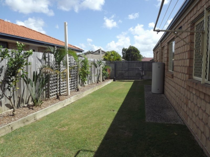 2/7 Merton Drive, Upper Coomera QLD 4209