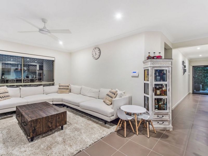 49 Oakover Avenue, Ormeau Hills QLD 4208