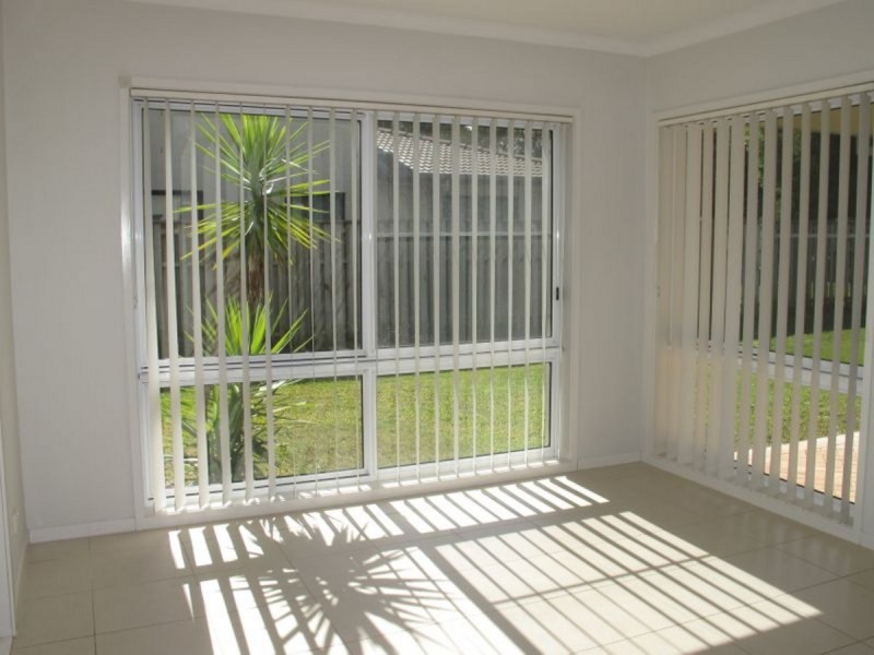 4 Bishopwood Court, Upper Coomera QLD 4209