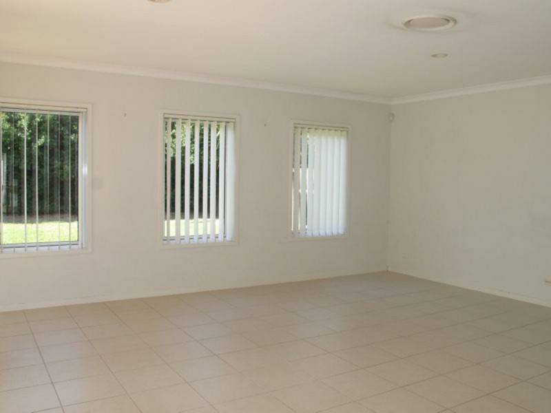 4 Bishopwood Court, Upper Coomera QLD 4209