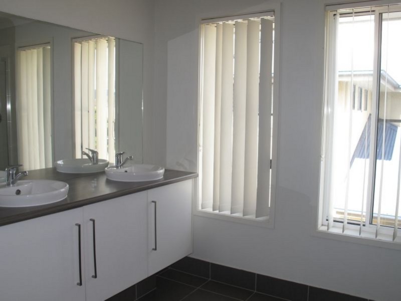 4 Bishopwood Court, Upper Coomera QLD 4209