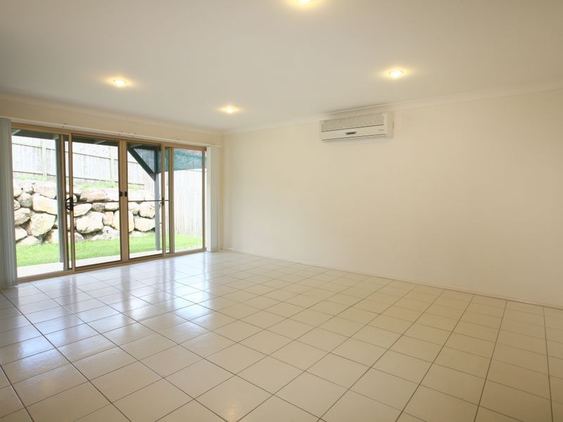 21 Nicola Way, Upper Coomera QLD 4209