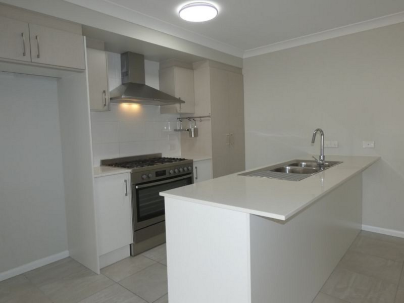 6 Cygnus Crescent, Coomera QLD 4209