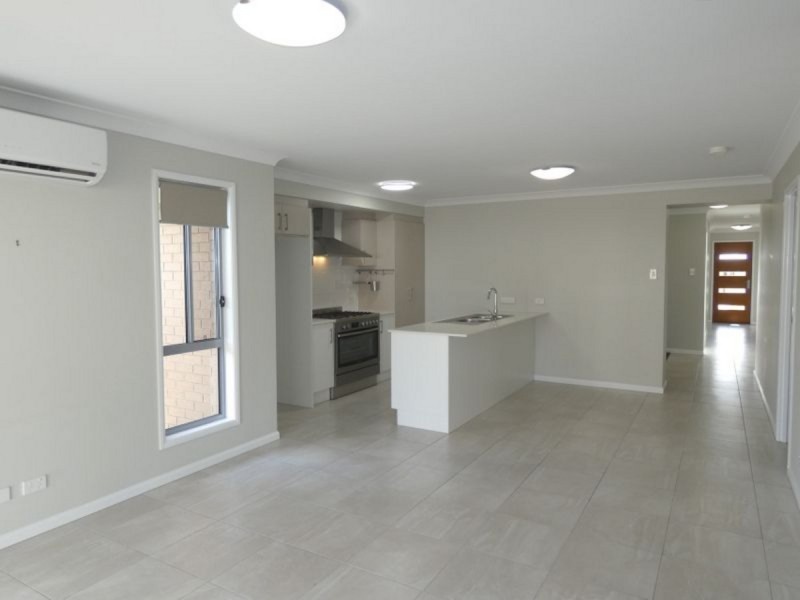 6 Cygnus Crescent, Coomera QLD 4209