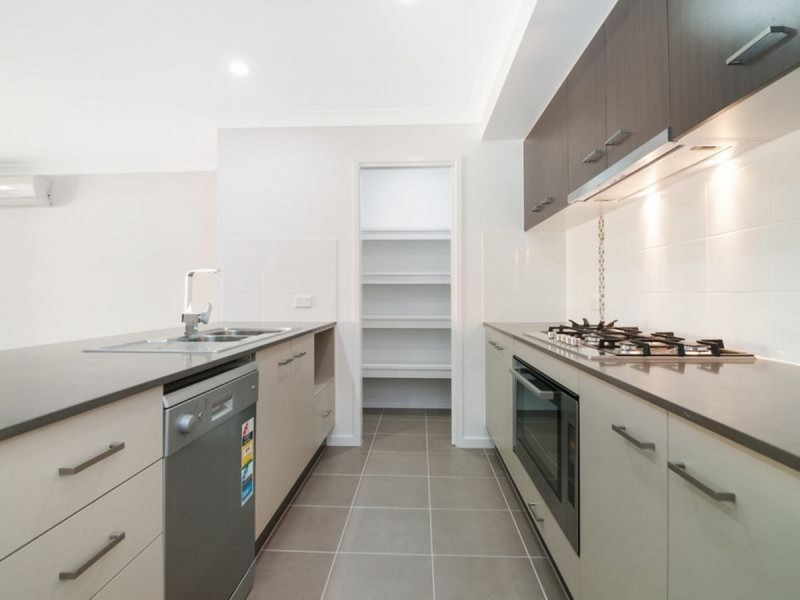 36 Longstaff Crescent, Pimpama QLD 4209