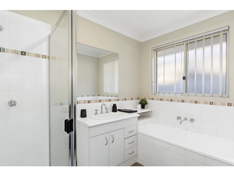 9 Trillers Avenue, Coomera QLD 4209