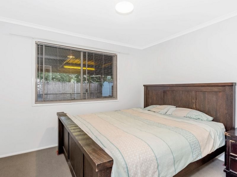 2/11 Academy Street, Oxenford QLD 4210