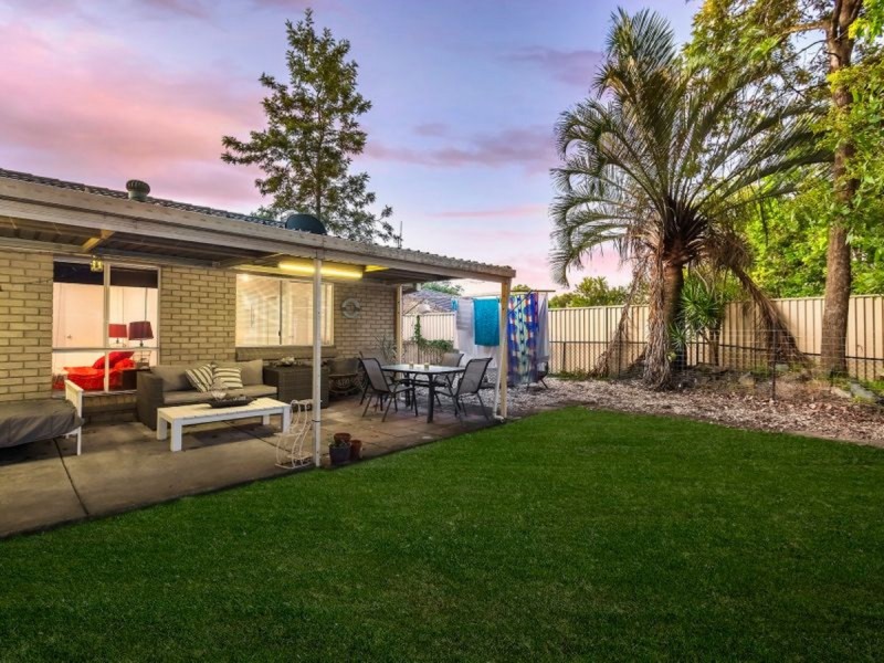 2/11 Academy Street, Oxenford QLD 4210