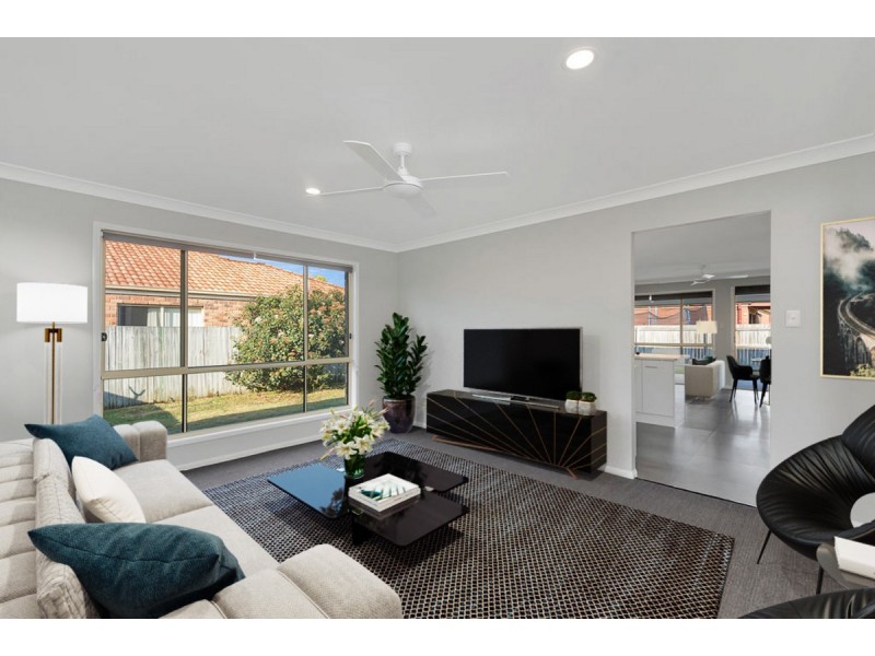 16 Linda Way, Upper Coomera QLD 4209