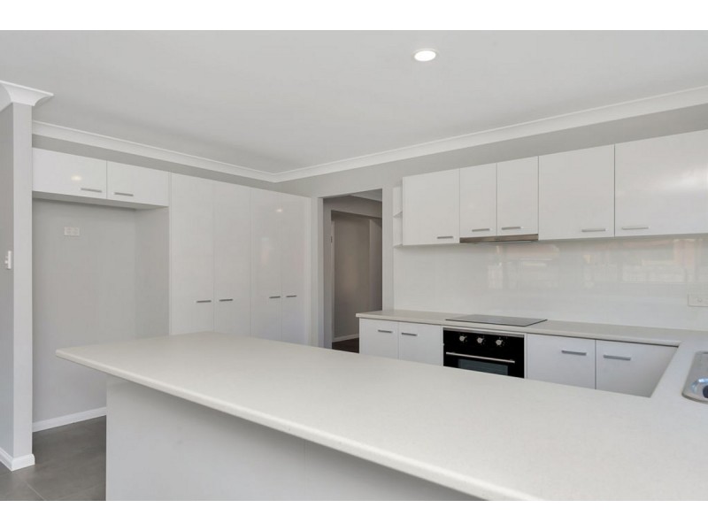 16 Linda Way, Upper Coomera QLD 4209