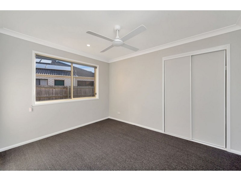 16 Linda Way, Upper Coomera QLD 4209