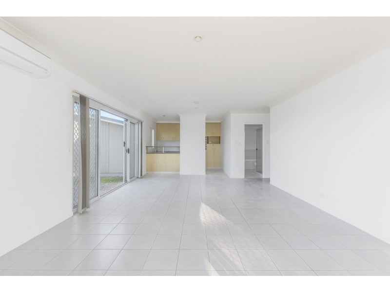 111/1 Sauvignon Parade, Upper Coomera QLD 4209