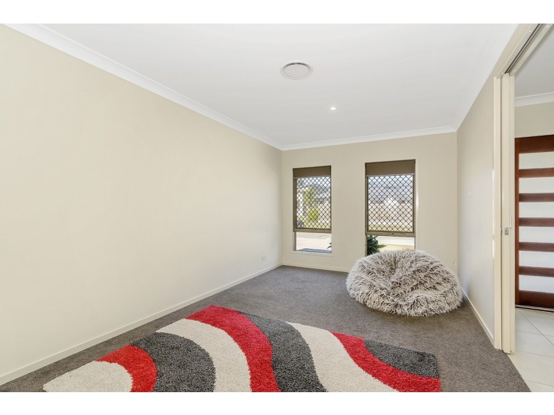 2 Blackcomb Rise, Ormeau Hills QLD 4208