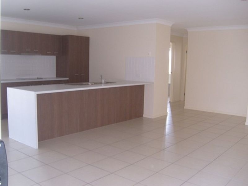 15 Manassa Street, Upper Coomera QLD 4209