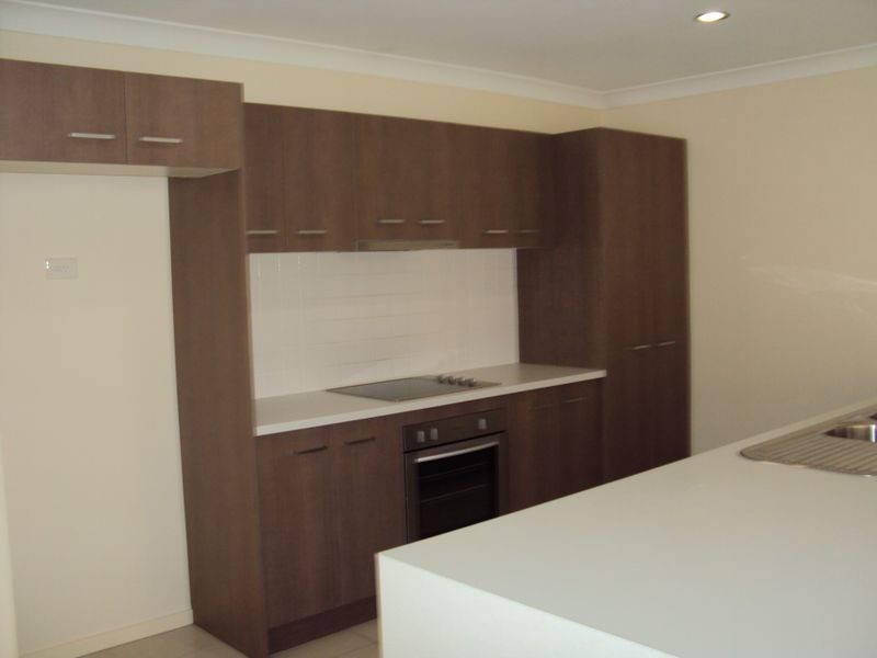 15 Manassa Street, Upper Coomera QLD 4209