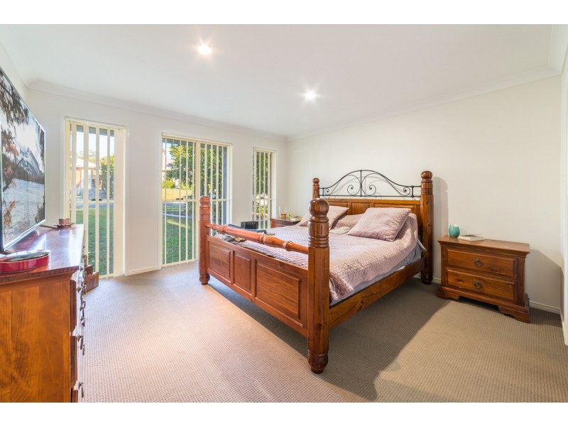 4 Icefire Lane, Coomera Waters QLD 4209