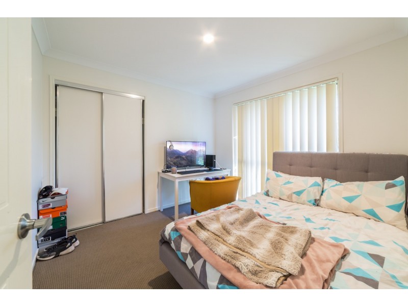 4 Icefire Lane, Coomera Waters QLD 4209