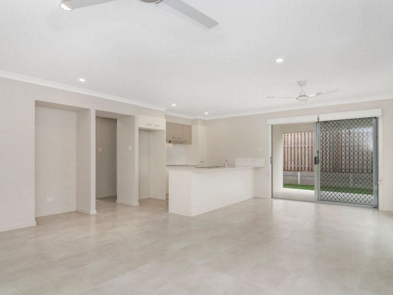 8 Cudmore Street, Pimpama QLD 4209