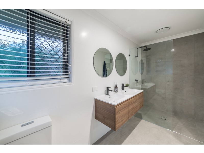 6 Bishopwood Court, Upper Coomera QLD 4209