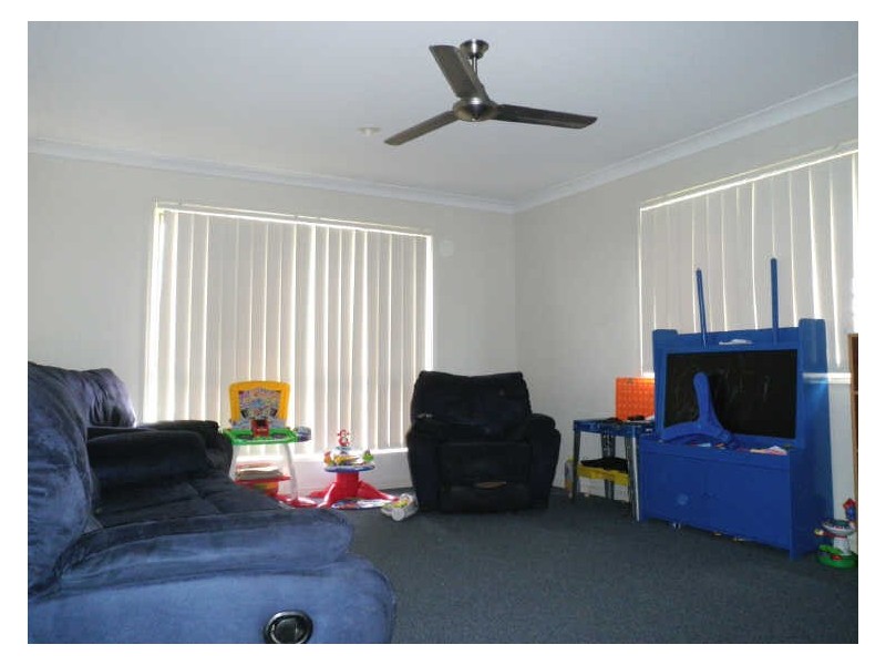 4 Mocha Way, Pimpama QLD 4209