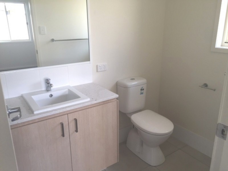 38 Fountain Street, Pimpama QLD 4209