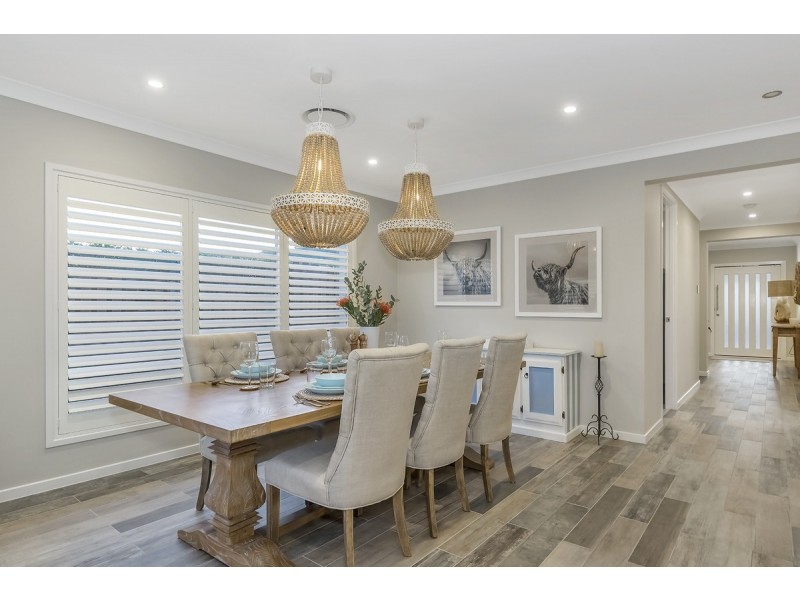 2 Henty Lane, Upper Coomera QLD 4209