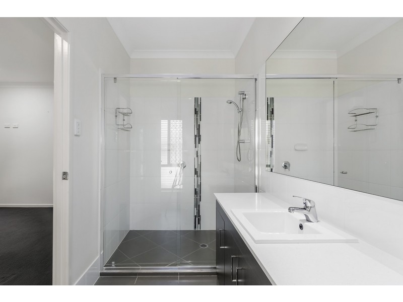 21 Whimbrel Avenue, Upper Coomera QLD 4209