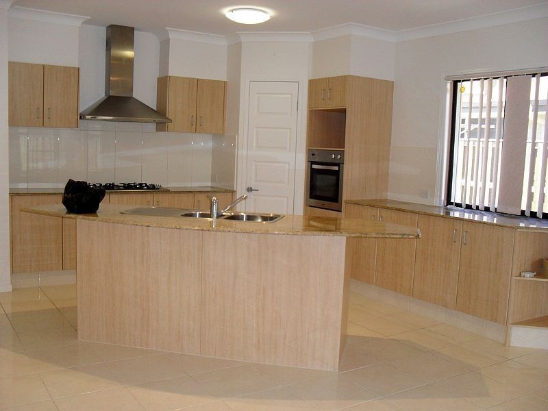 7 Kingair Road, Upper Coomera QLD 4209