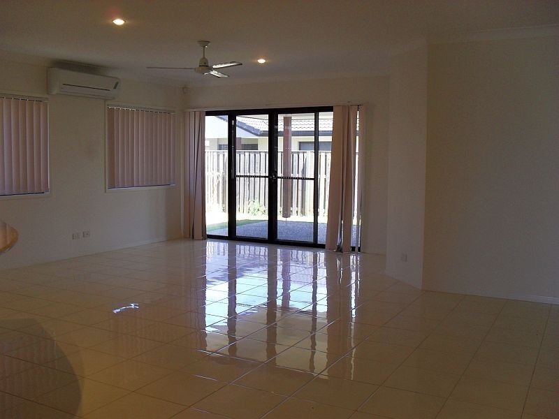 7 Kingair Road, Upper Coomera QLD 4209