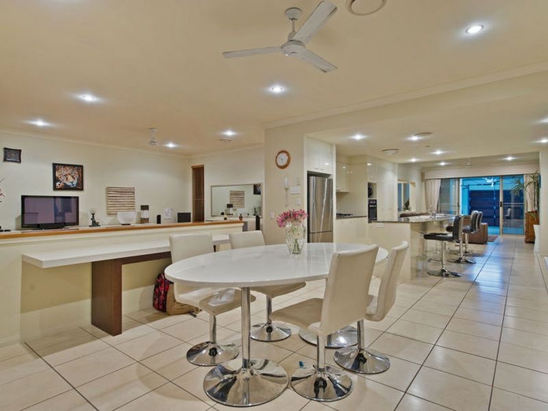 11 Brindabella Close, Coomera Waters QLD 4209