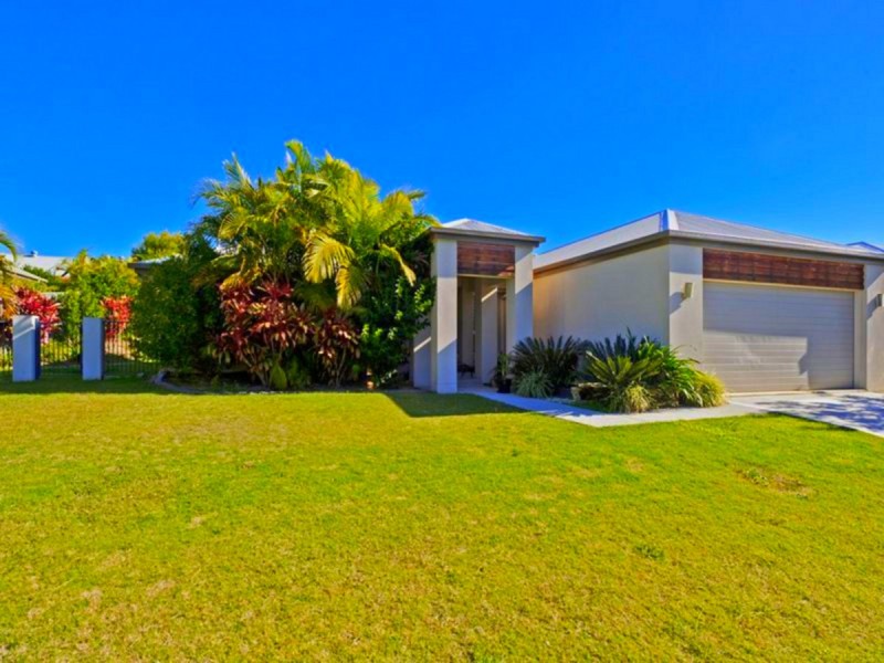 15 Slipstream Road, Coomera Waters QLD 4209