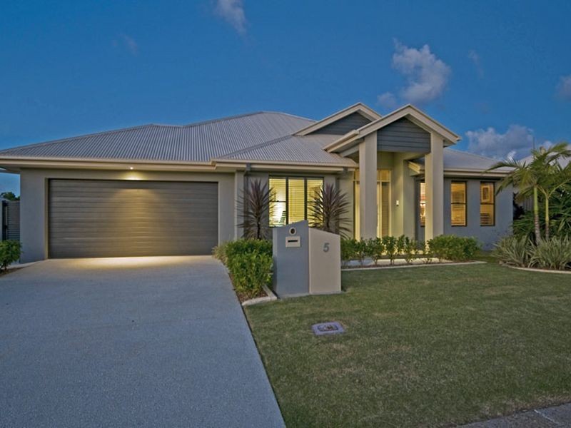 5 Ragamuffin Drive West, Coomera Waters QLD 4209