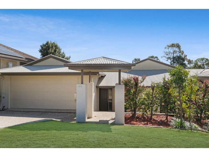 2/5 Freestone Drive, Upper Coomera QLD 4209