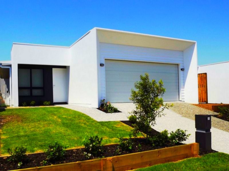 11 Hill Drive, Pimpama QLD 4209