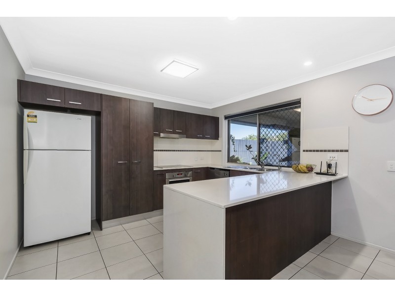 8 Raynuha Court, Ormeau QLD 4208