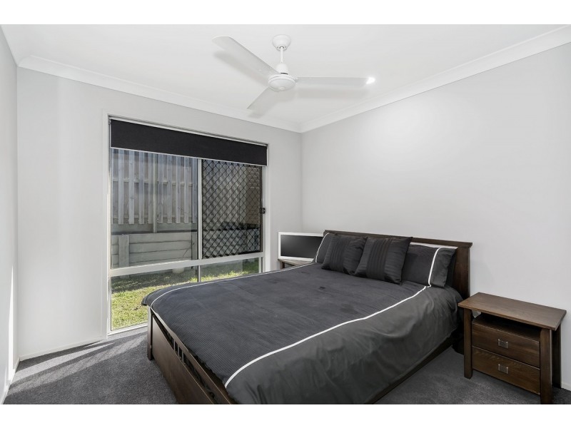 8 Raynuha Court, Ormeau QLD 4208
