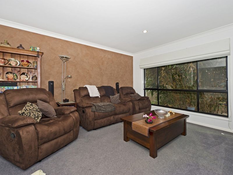 8 Billinghurst Crescent, Upper Coomera QLD 4209